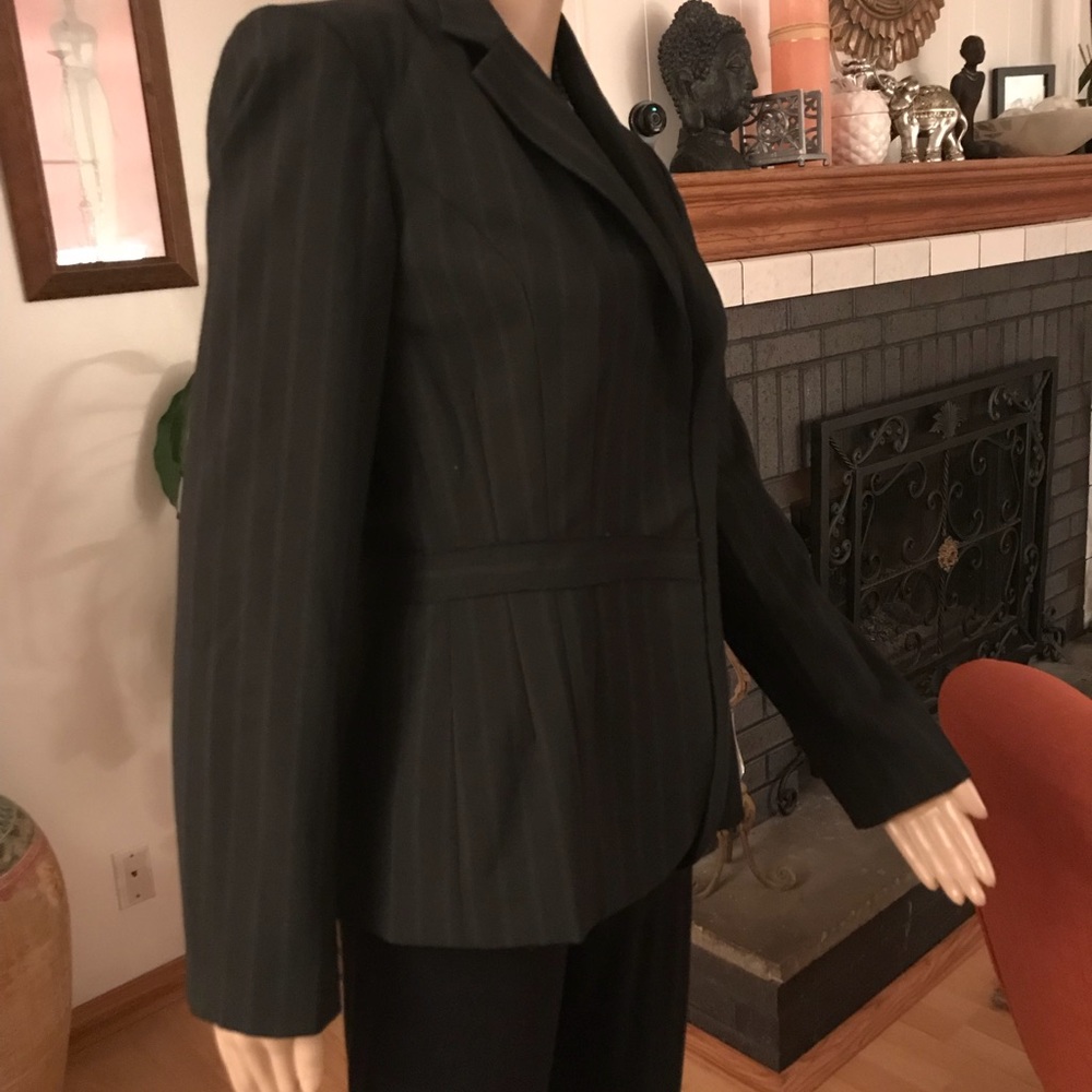 Jacket - Picture 2 of 4